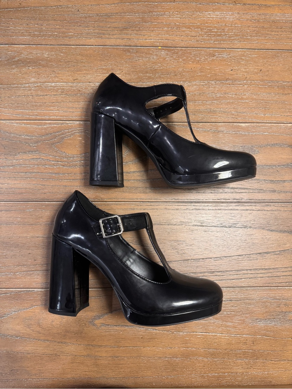 Madden Girl Black Patent T-Strap Chunky Heel Pumps - Picture 2 of 7